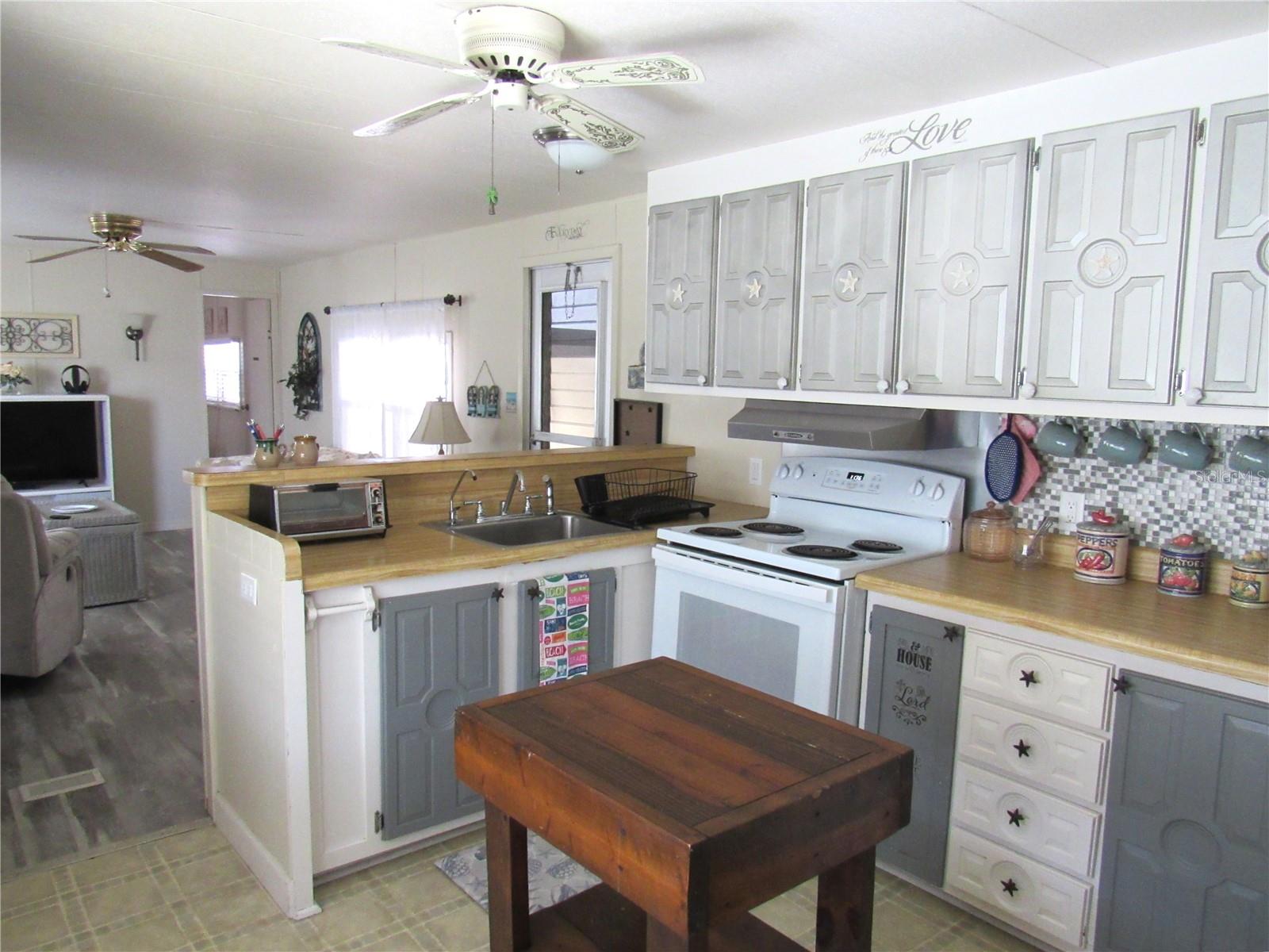 HOLIDAY PARK - Residential