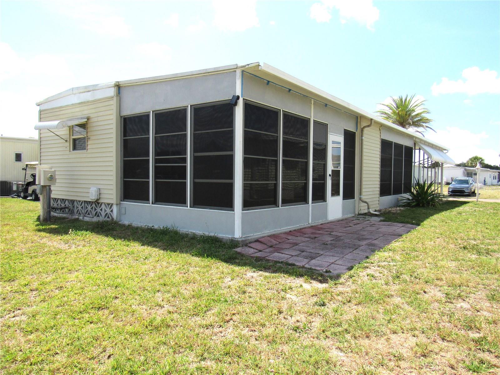 HOLIDAY PARK - Residential