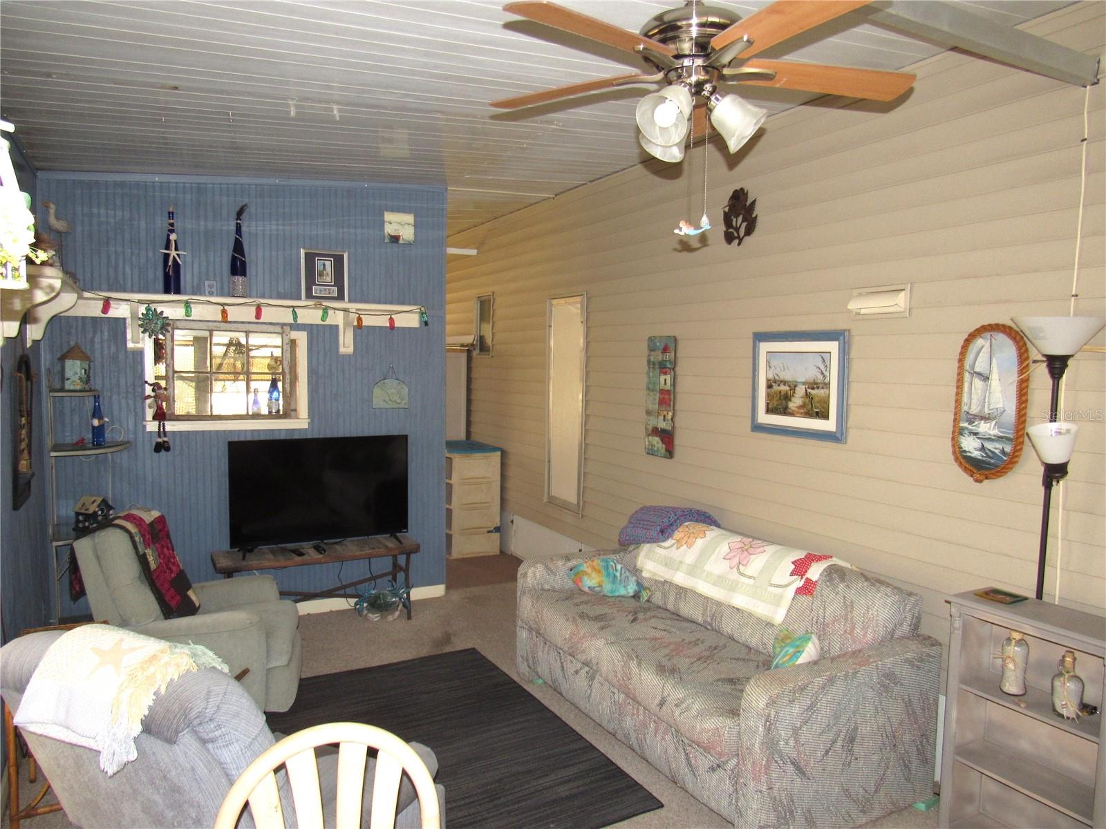 HOLIDAY PARK - Residential