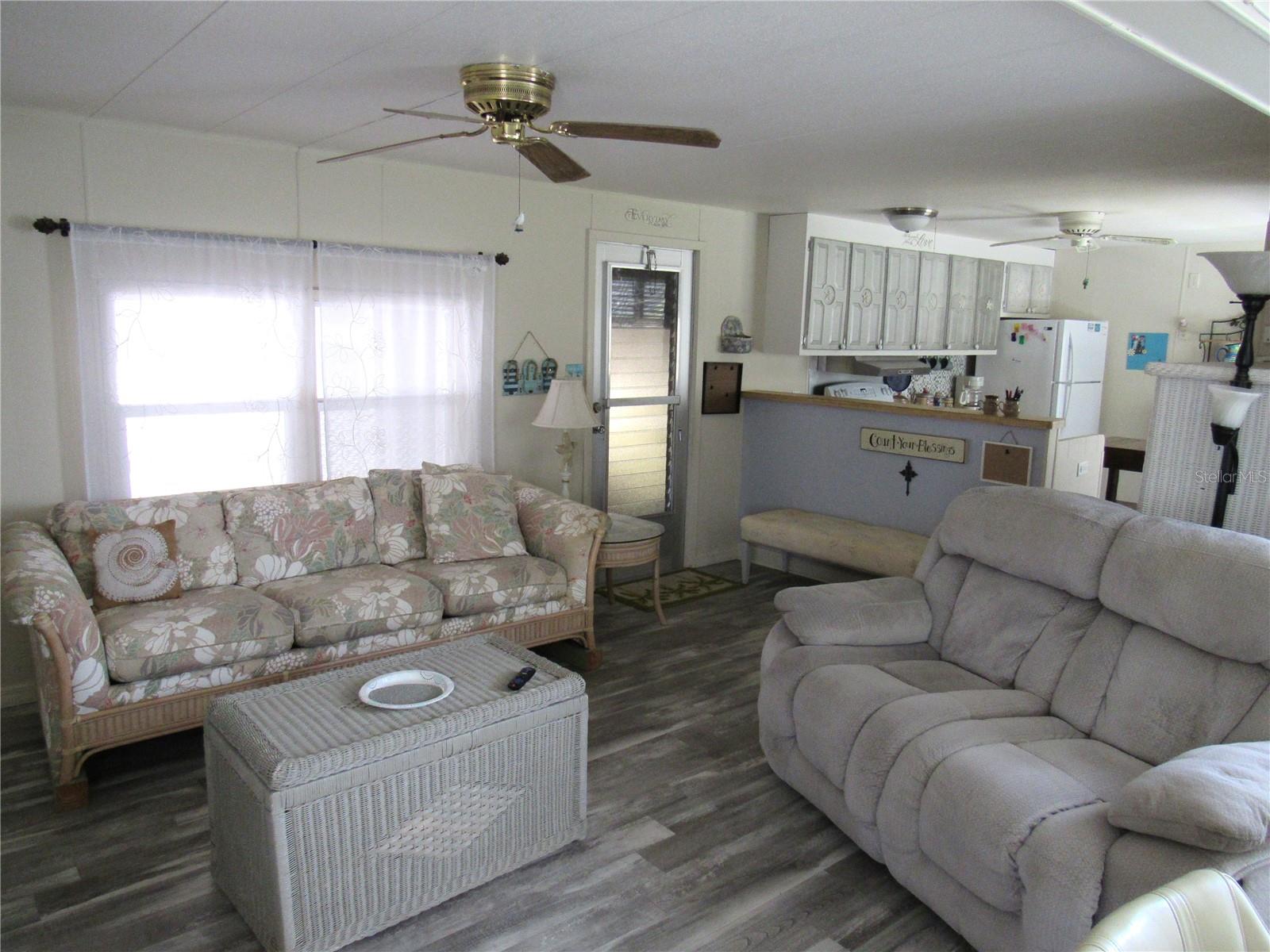 HOLIDAY PARK - Residential