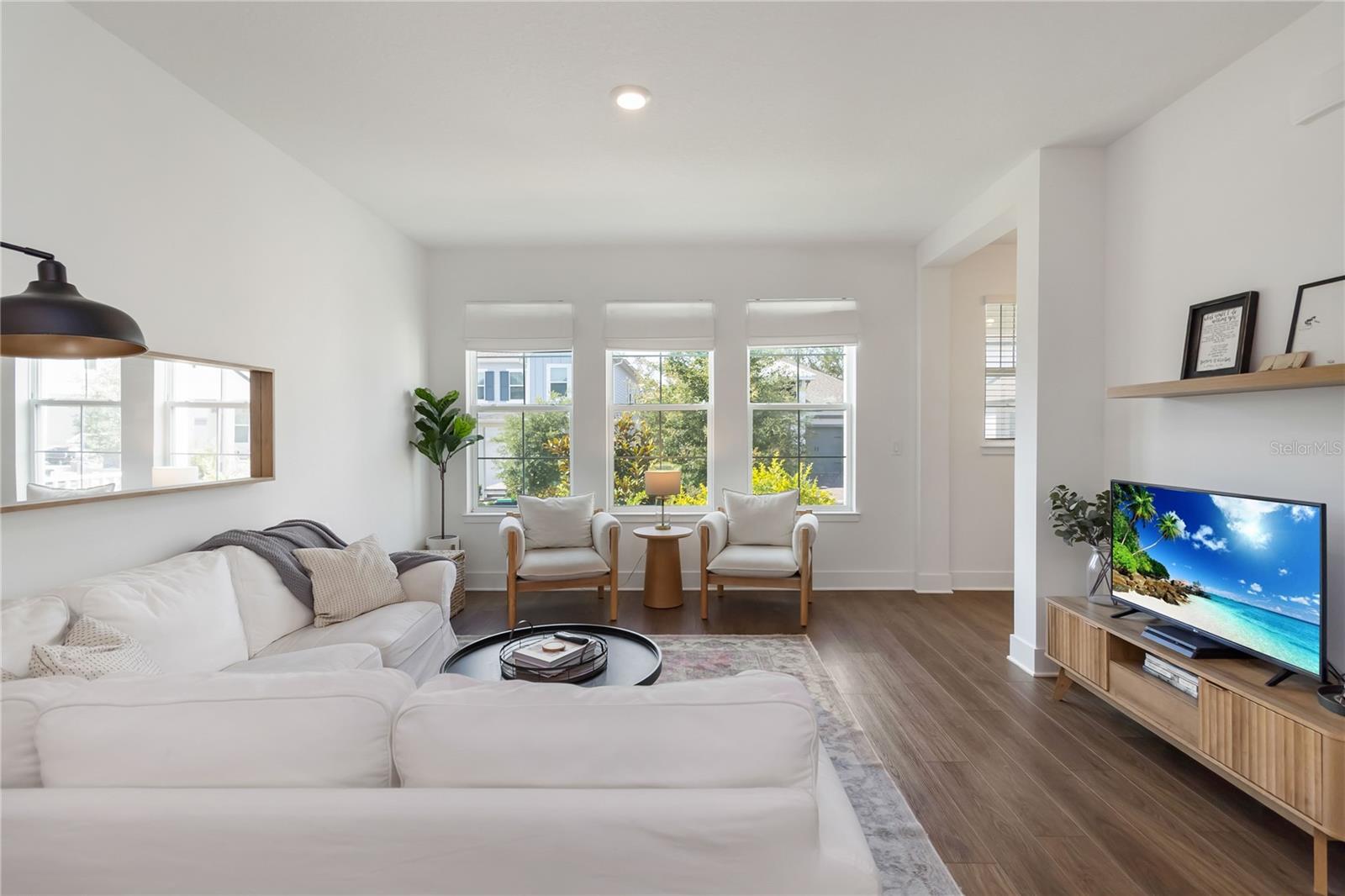 15408 LEBEAU LOOP
