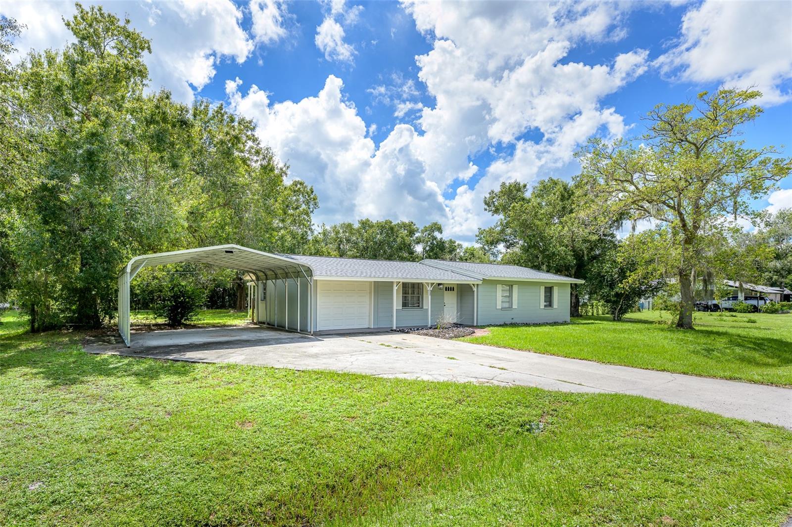 1737 SE MAPLE DRIVE