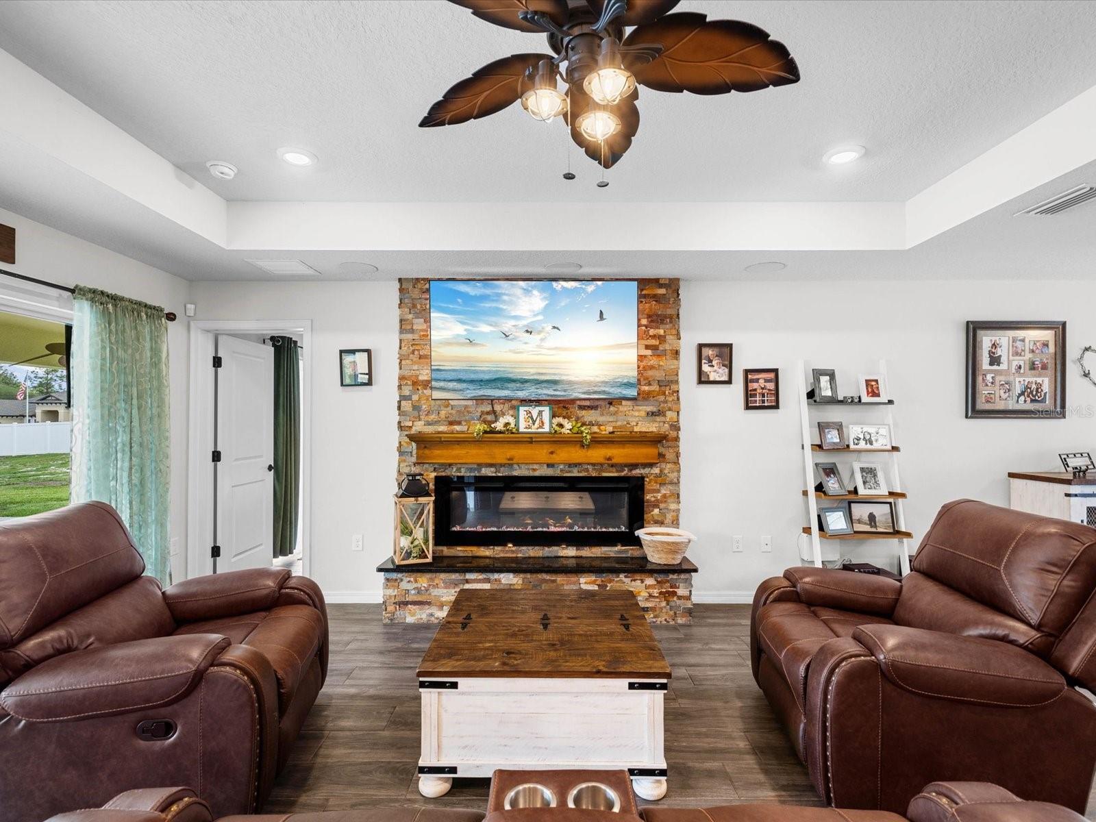 ROYAL HIGHLANDS - Residential