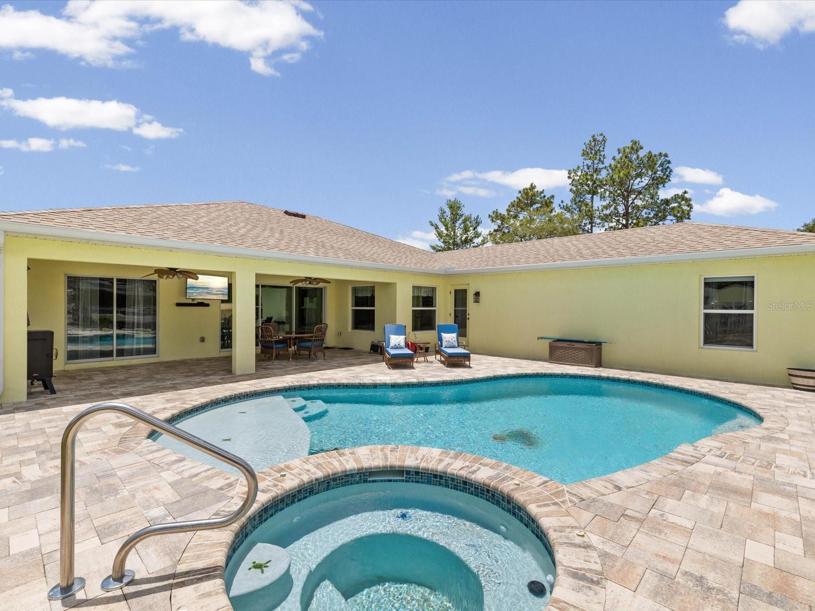 ROYAL HIGHLANDS - Residential
