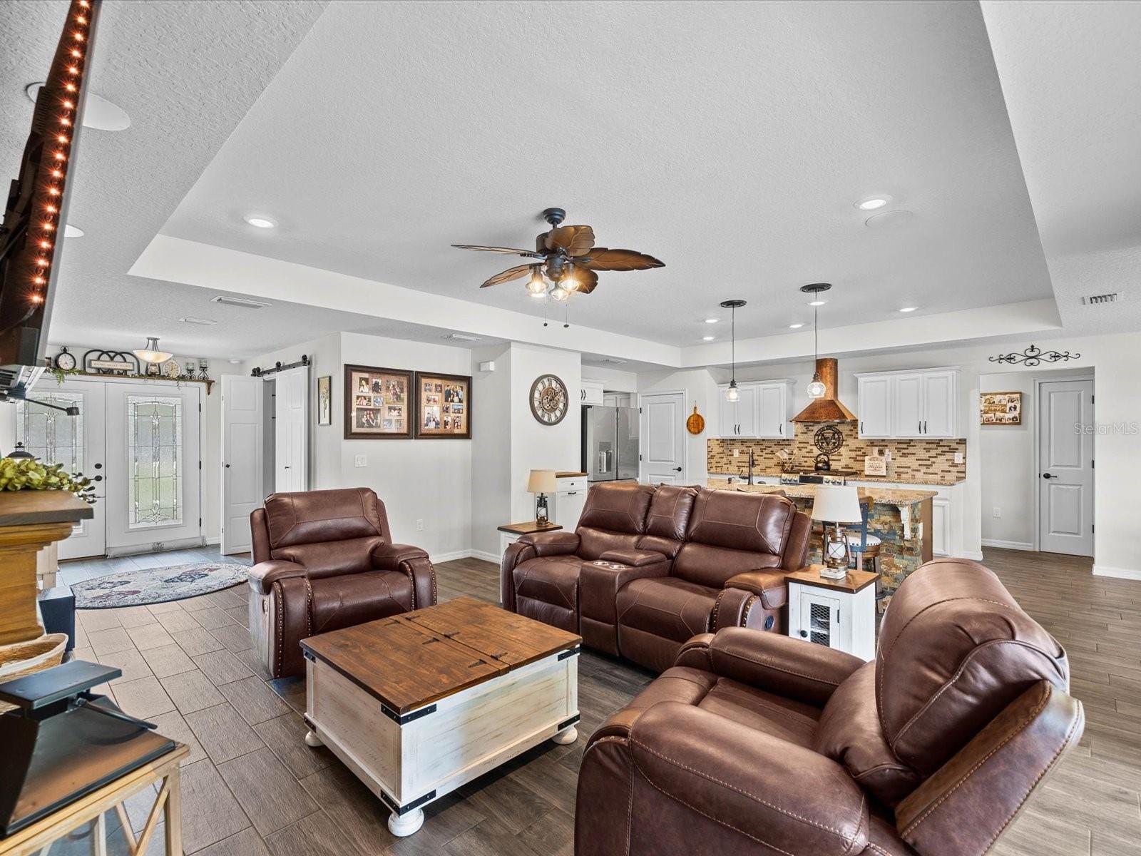 ROYAL HIGHLANDS - Residential