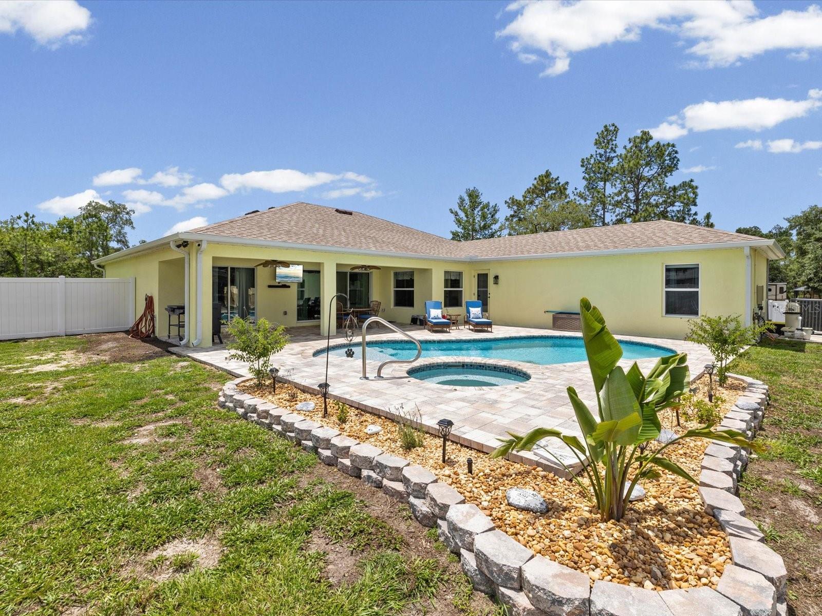 ROYAL HIGHLANDS - Residential