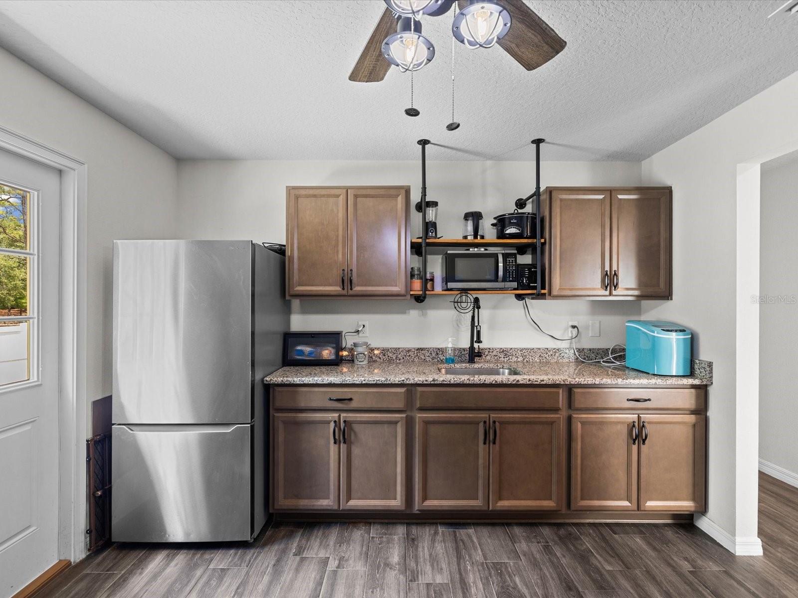 ROYAL HIGHLANDS - Residential