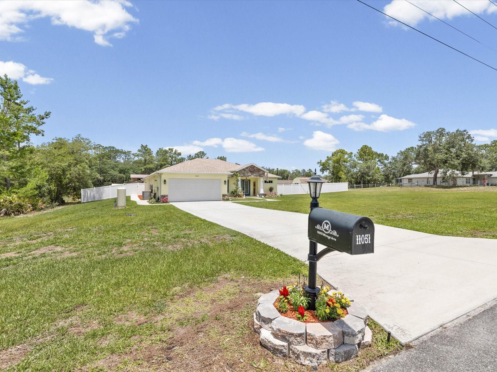 ROYAL HIGHLANDS - Residential