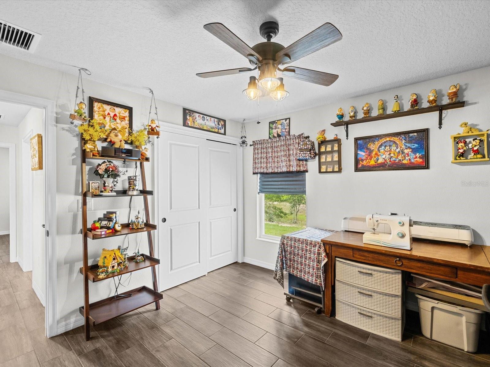 ROYAL HIGHLANDS - Residential