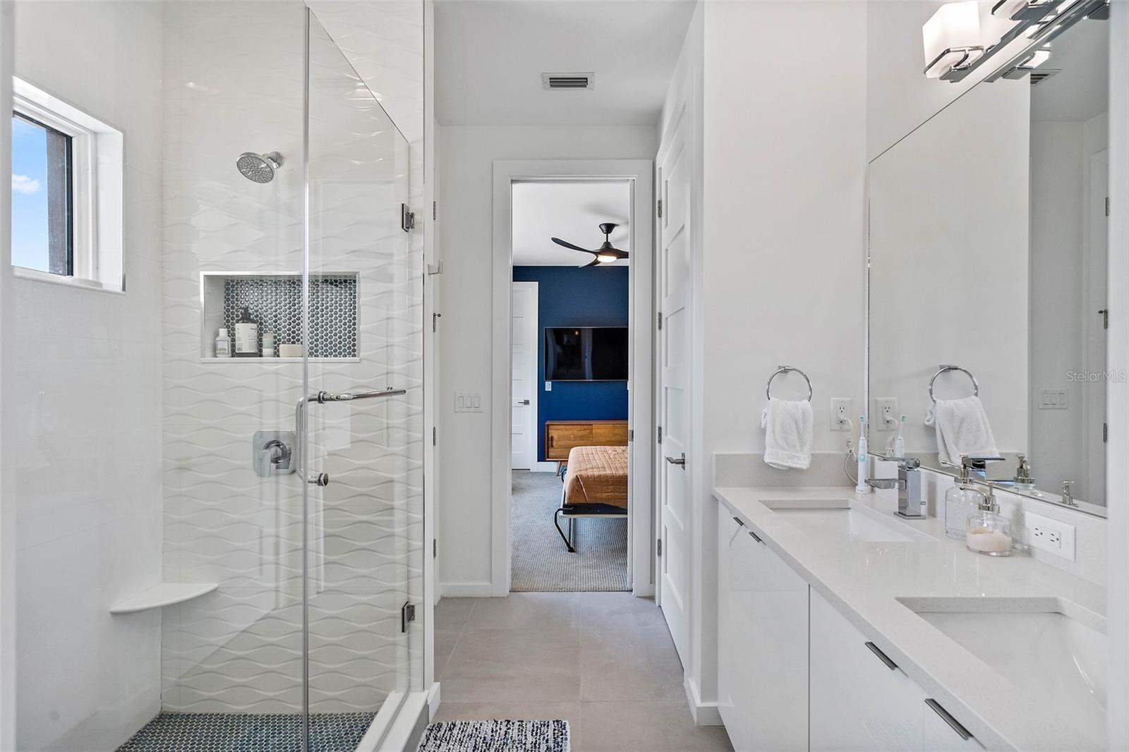 PICADILLY - Residential