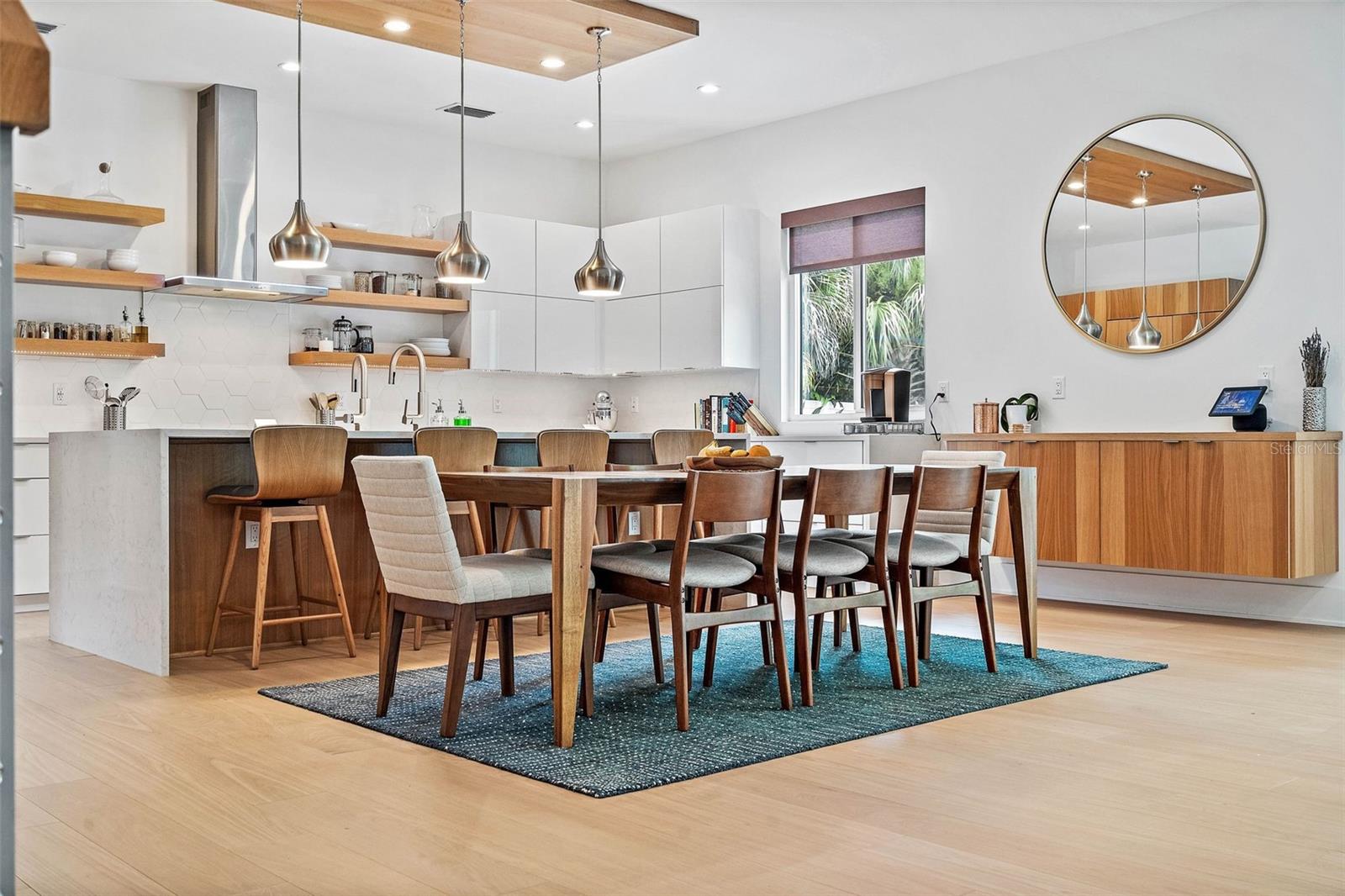 PICADILLY - Residential