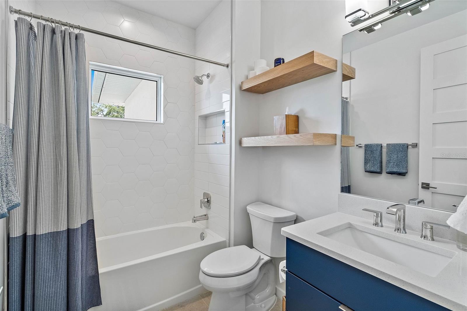 PICADILLY - Residential