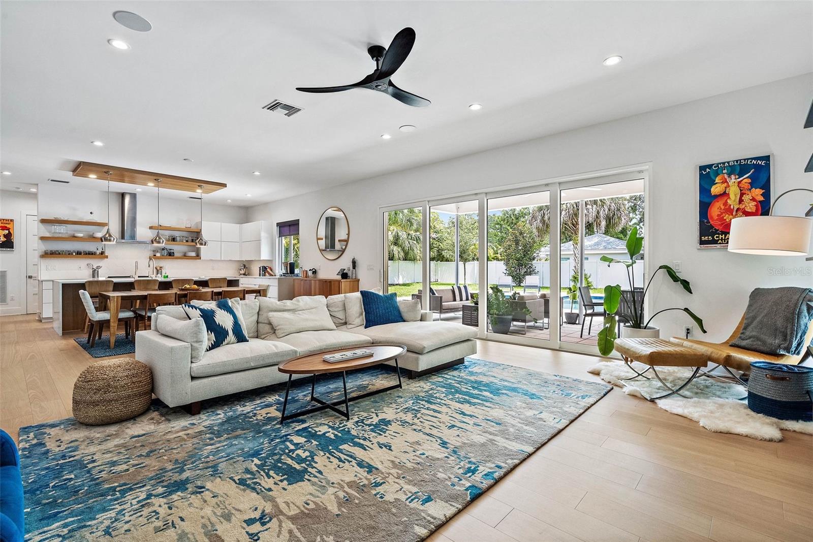 PICADILLY - Residential