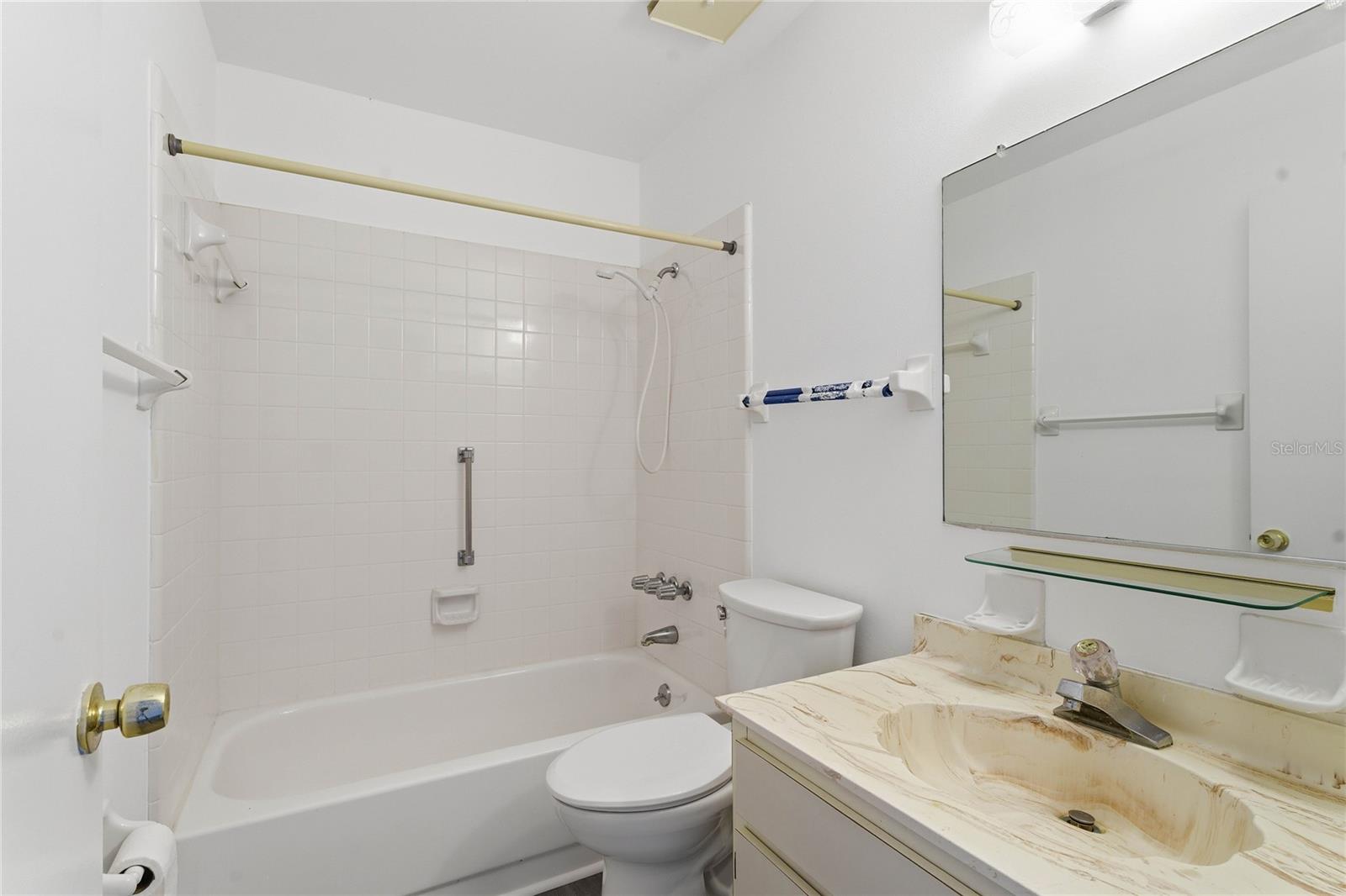 GLOUCESTER D CONDO - Residential