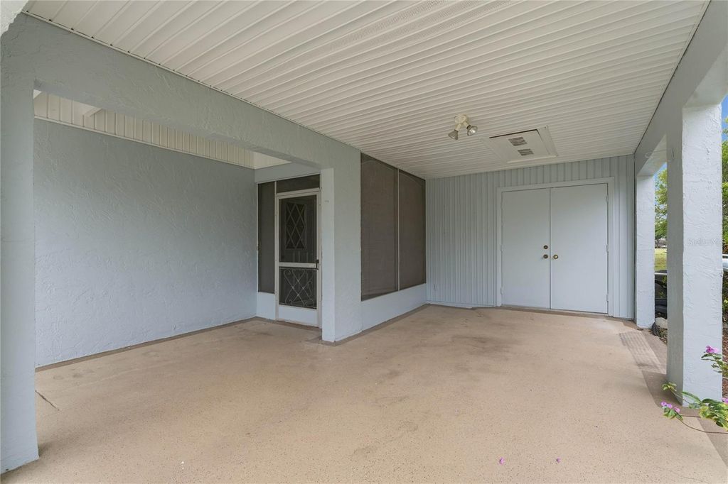 Photo of 417 Gladstone Place, Sun City Center, FL 33573 (MLS # TB8496048)
