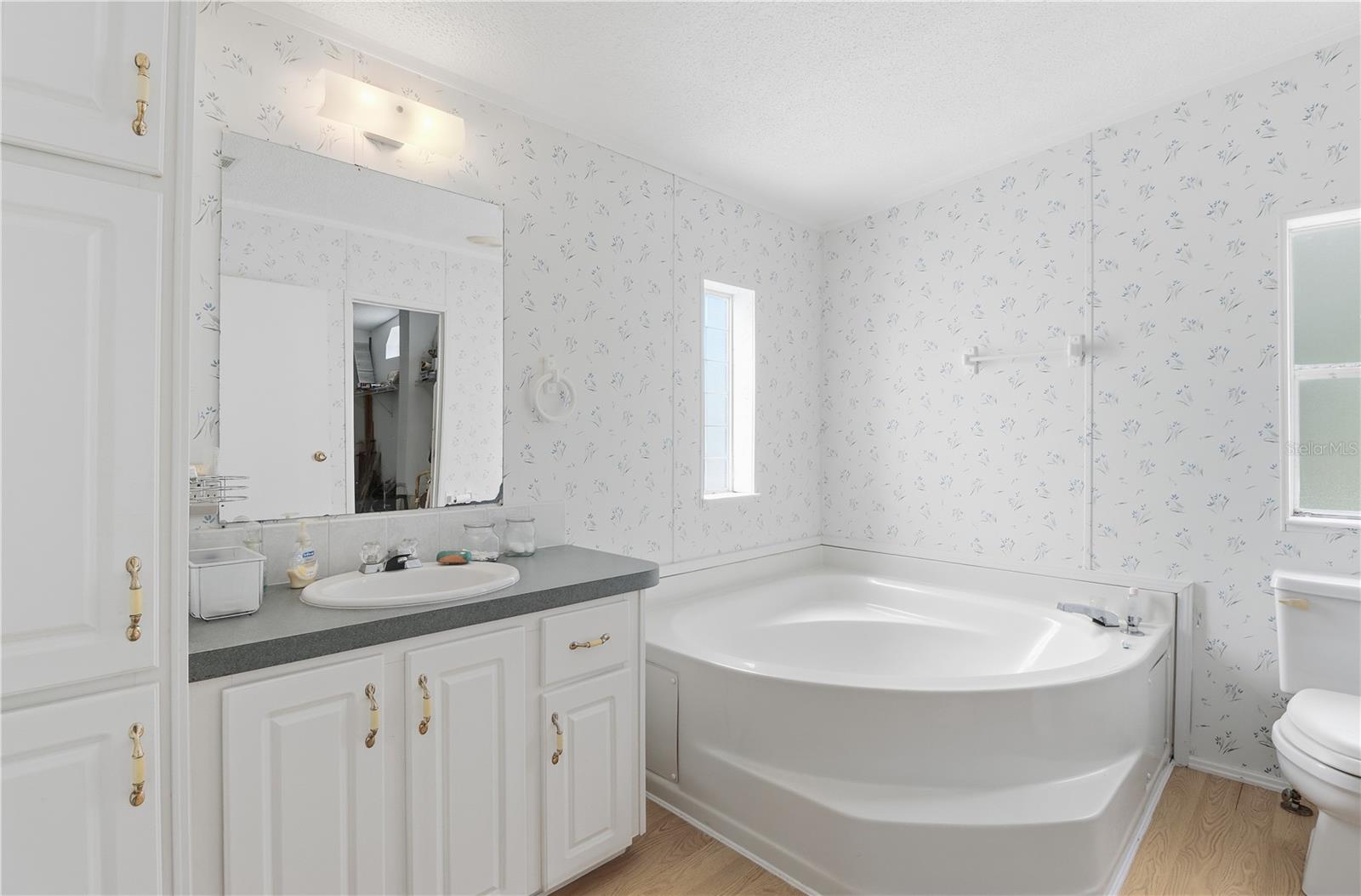 COUNTRYSIDE LAKES ADD 01 - Residential