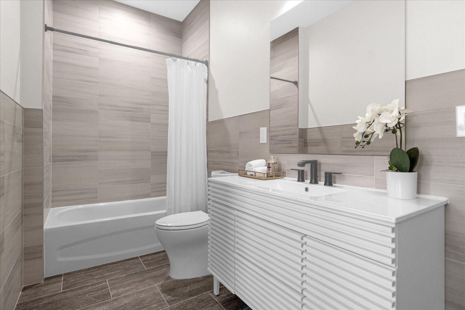 ROTONDA PINE VALLEY - Residential