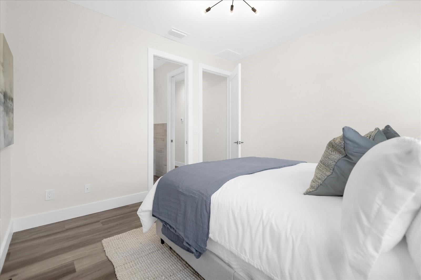 ROTONDA PINE VALLEY - Residential