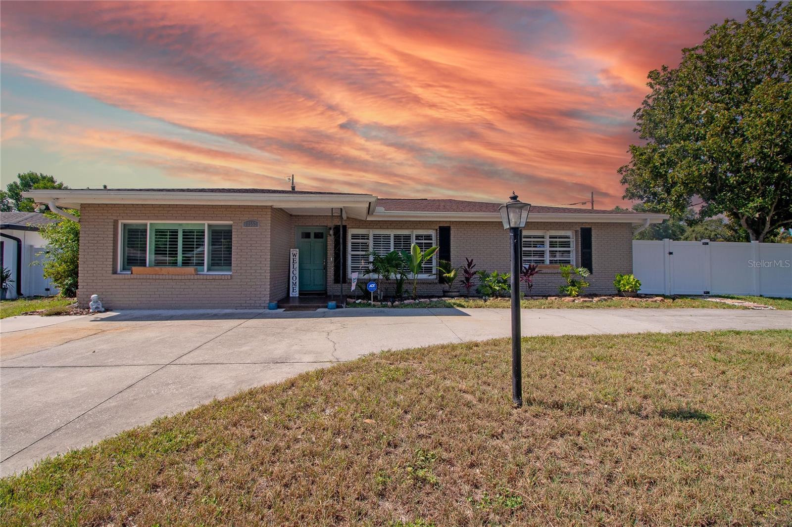 BLOSSOM LAKE VILLAGE SEC 3 - Residential