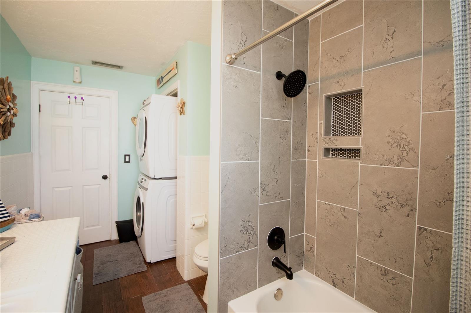 BLOSSOM LAKE VILLAGE SEC 3 - Residential