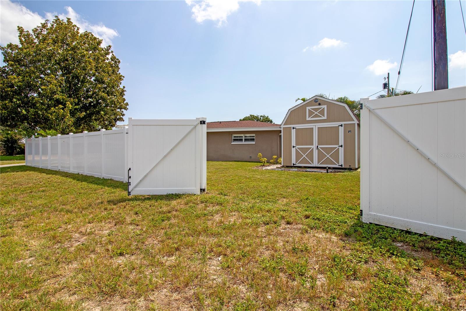 BLOSSOM LAKE VILLAGE SEC 3 - Residential