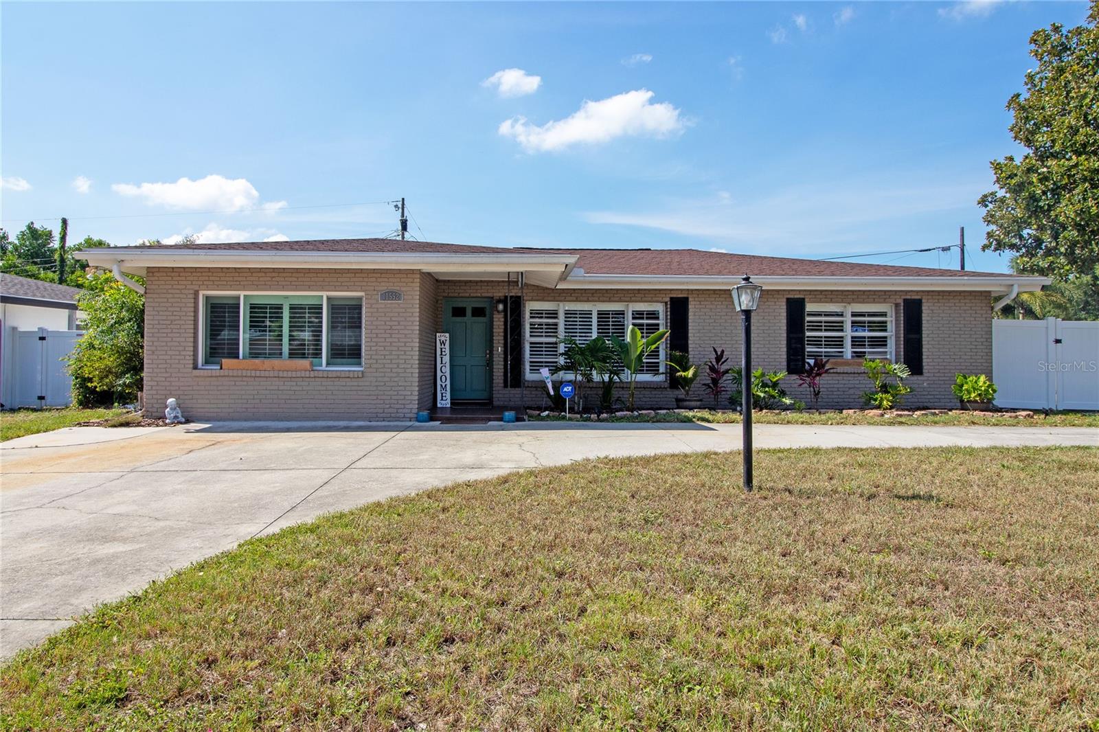 BLOSSOM LAKE VILLAGE SEC 3 - Residential