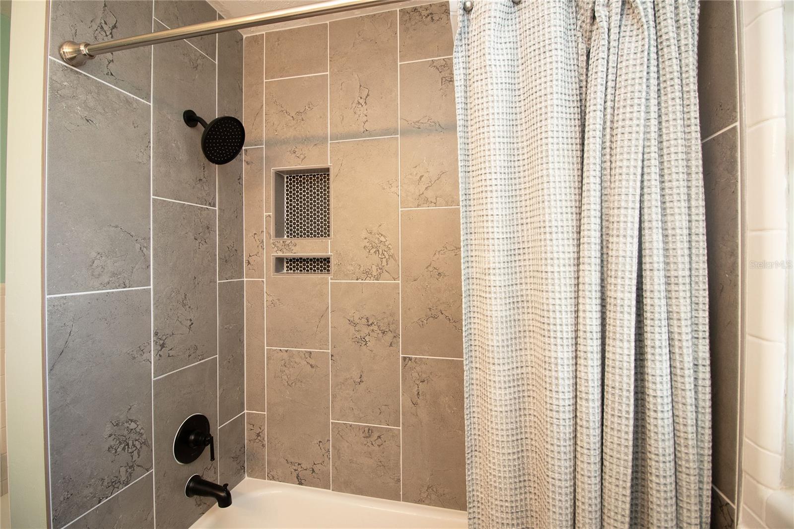 BLOSSOM LAKE VILLAGE SEC 3 - Residential