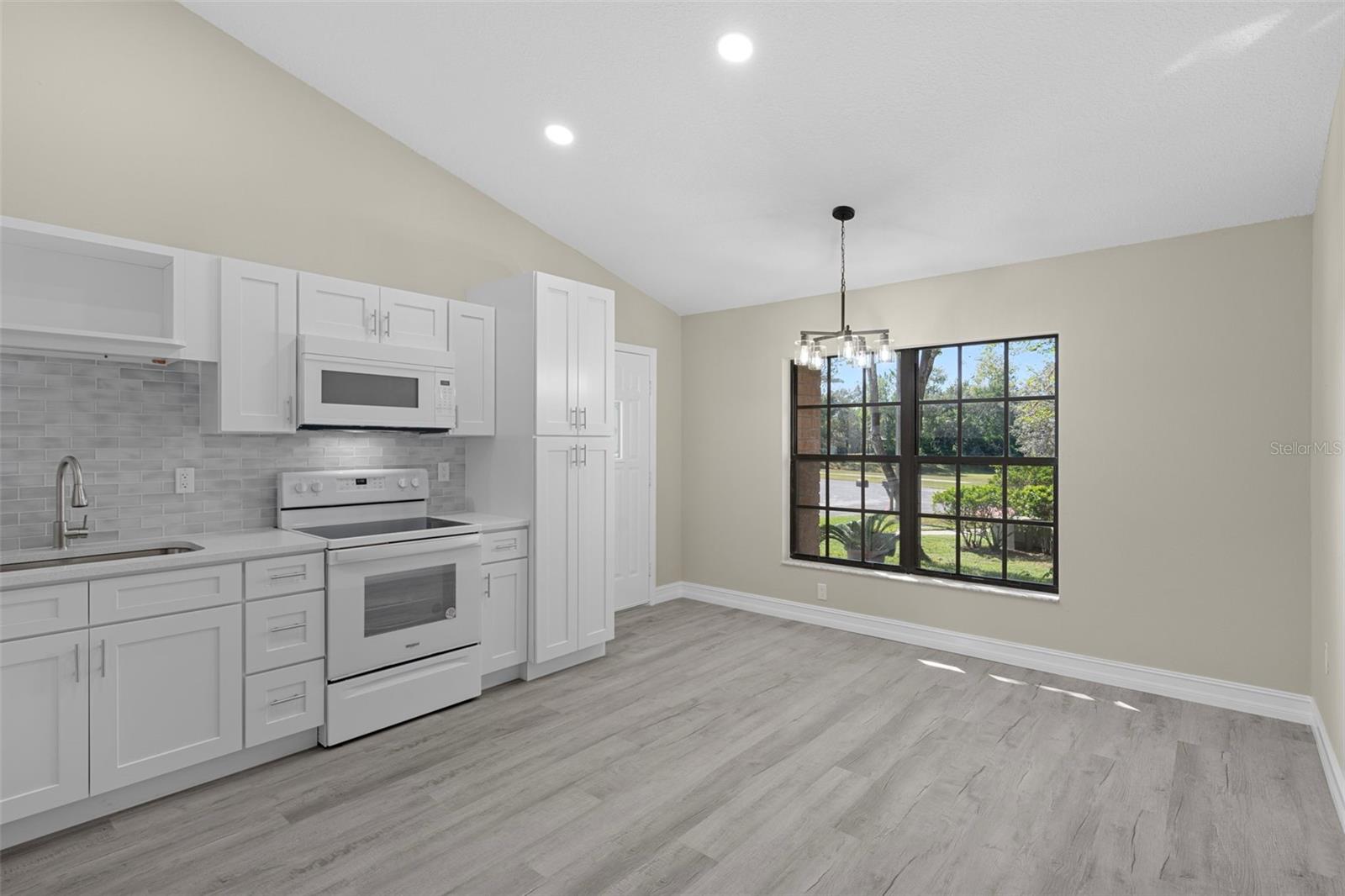 PRESTON HOLLOW - Residential