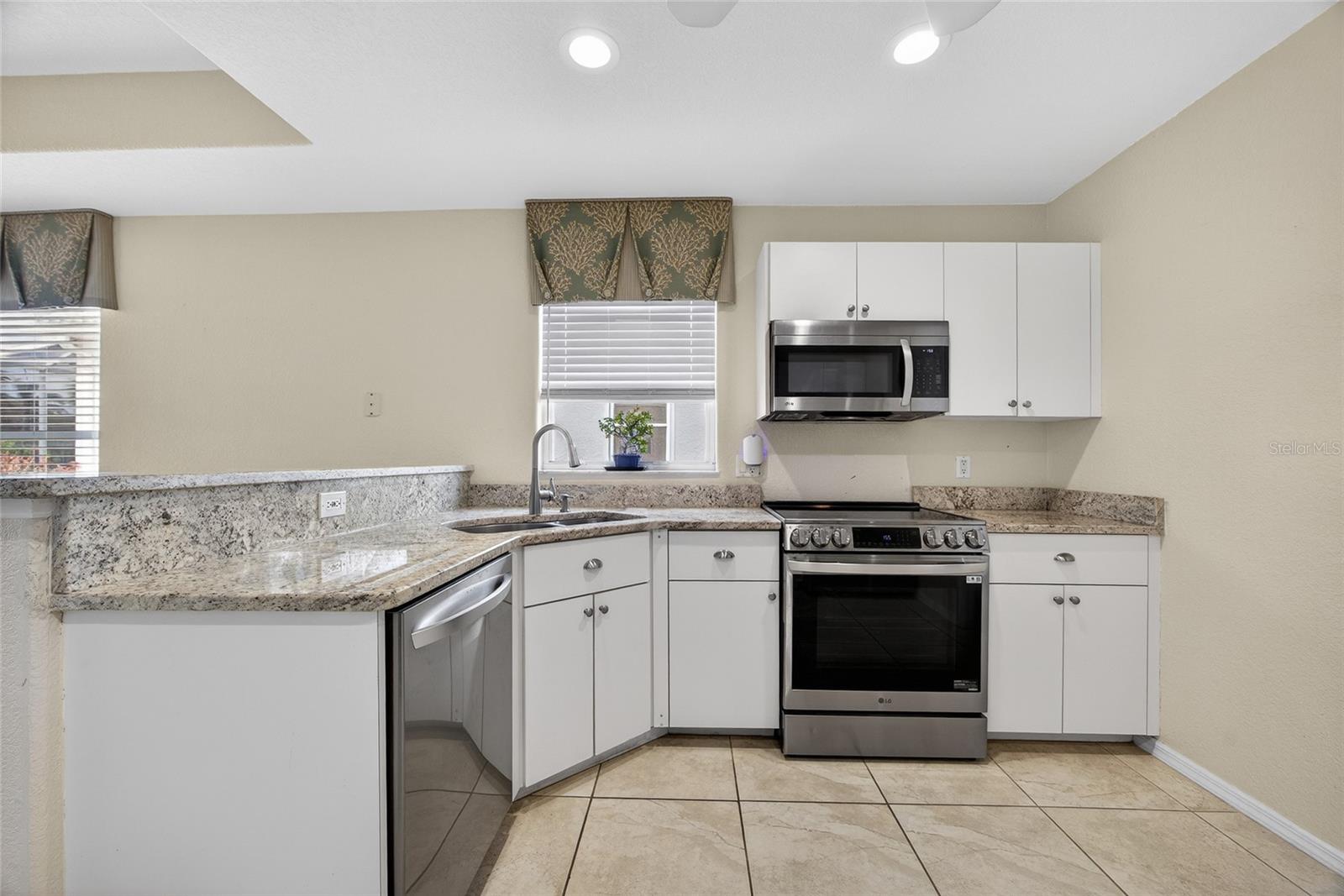 SEMINOLE LAKES PH 01 - Residential