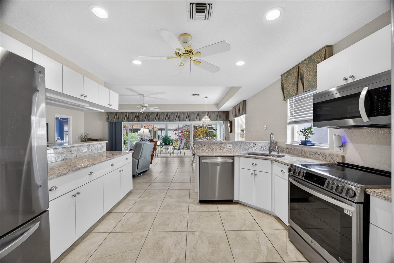 SEMINOLE LAKES PH 01 - Residential