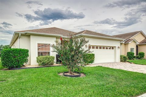 A home in WINTER HAVEN