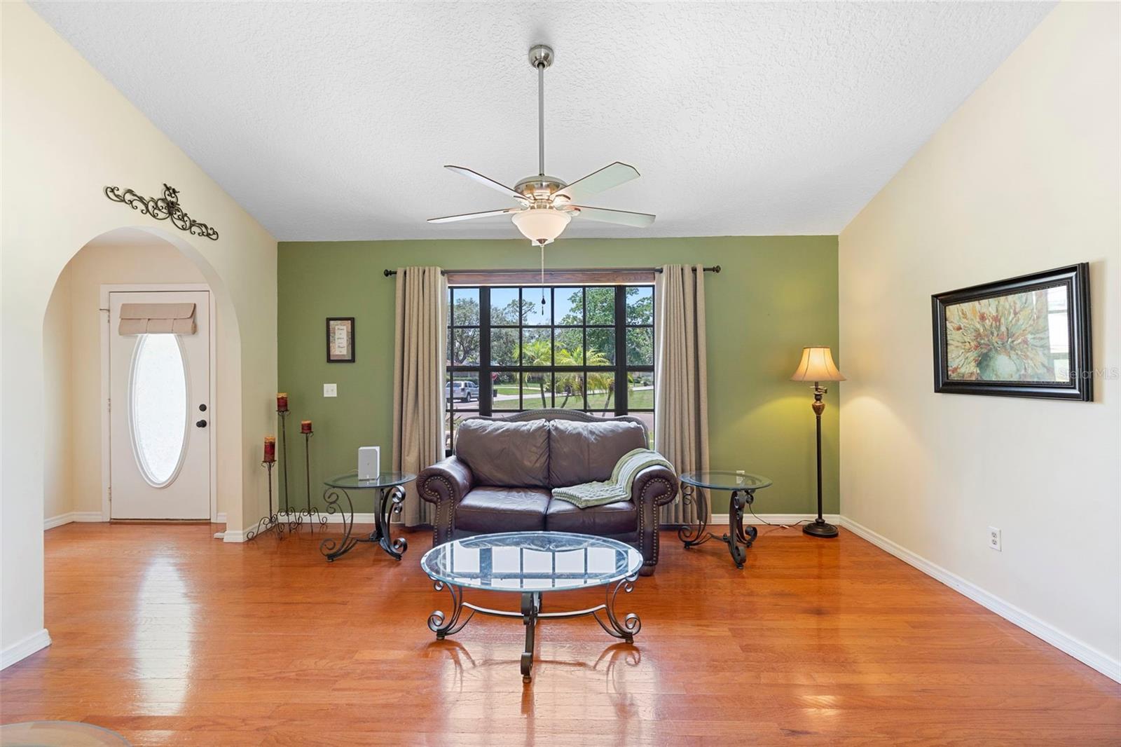 25 PINE GLEN DRIVE