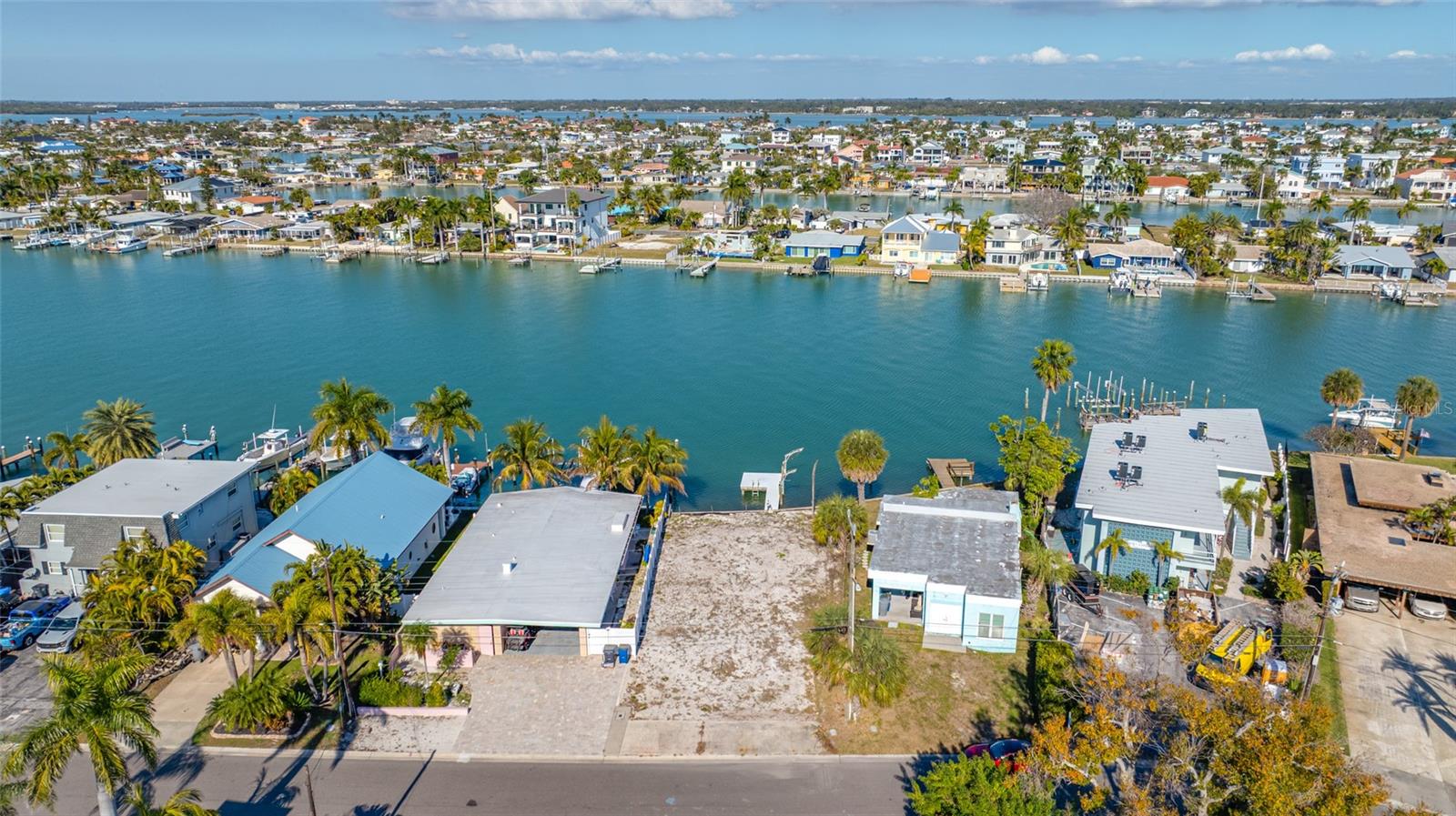 ISLE OF PALMS - Land