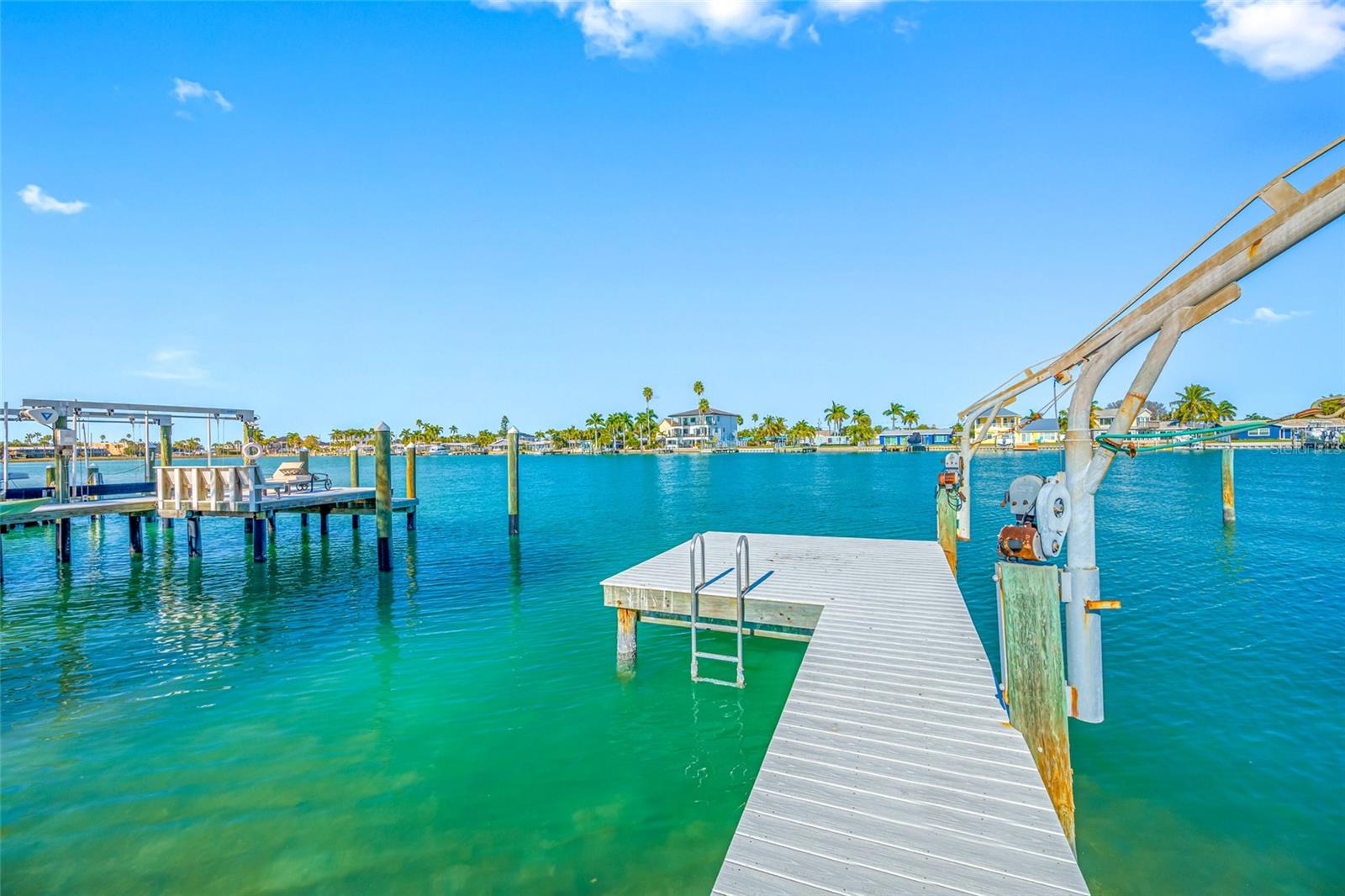 ISLE OF PALMS - Land