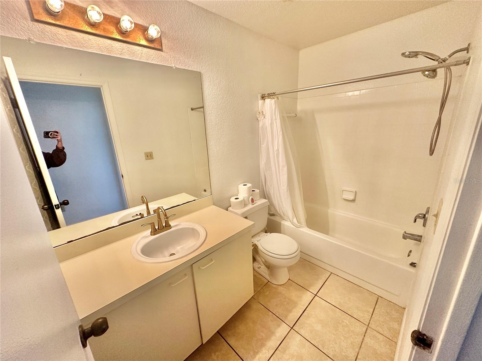 WATERFORD LNDG CONDO - Residential Lease