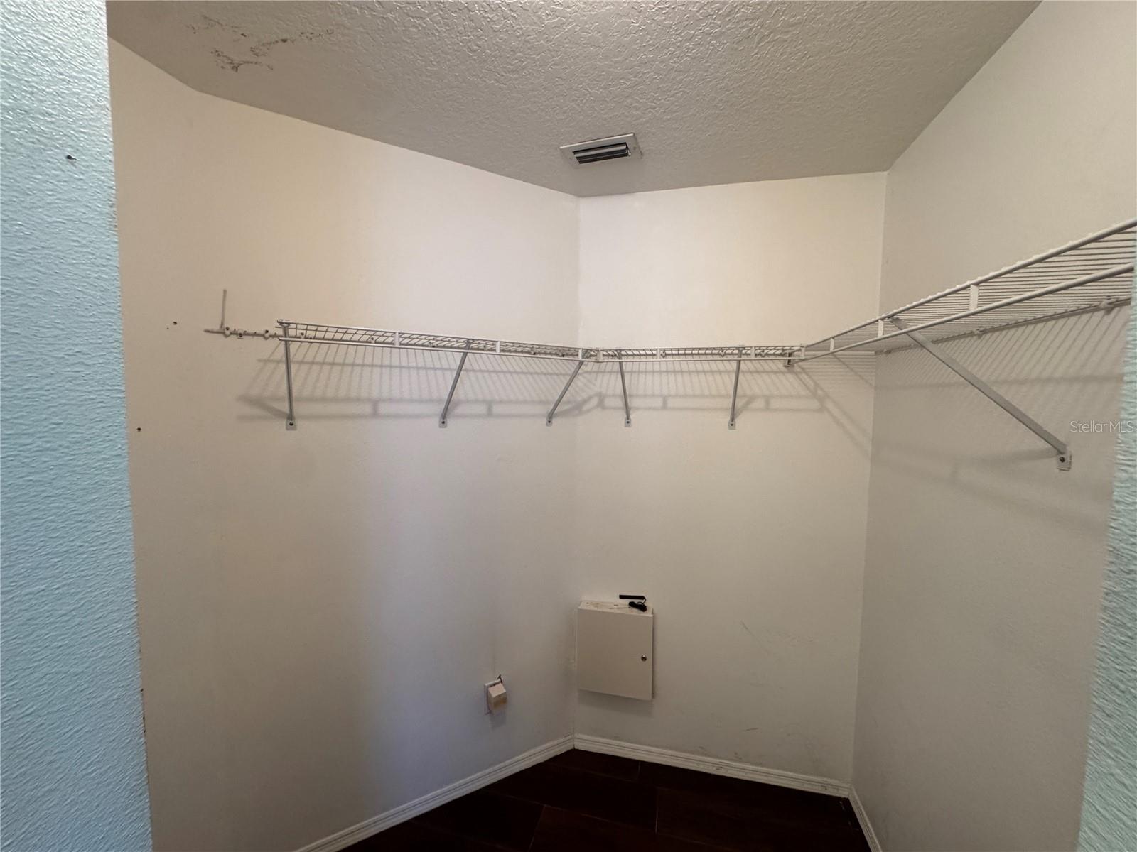 FISHHAWK RANCH PH 2 PRCL - Residential Lease