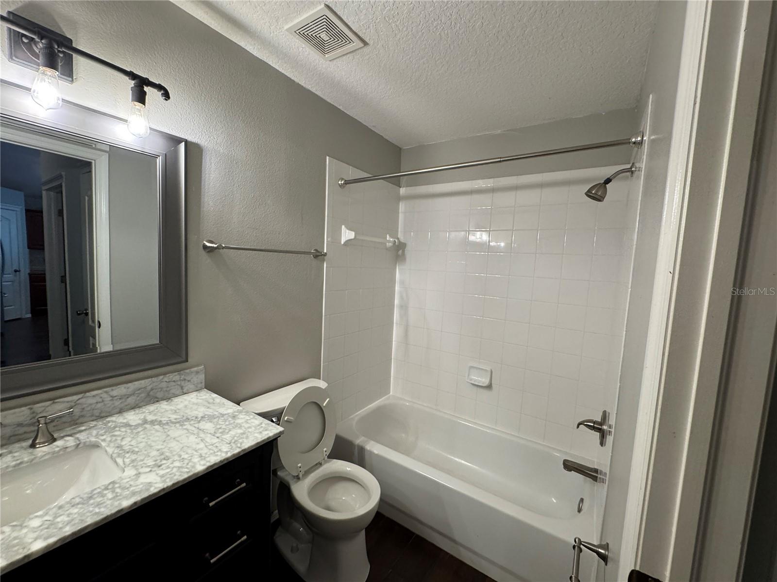 FISHHAWK RANCH PH 2 PRCL - Residential Lease