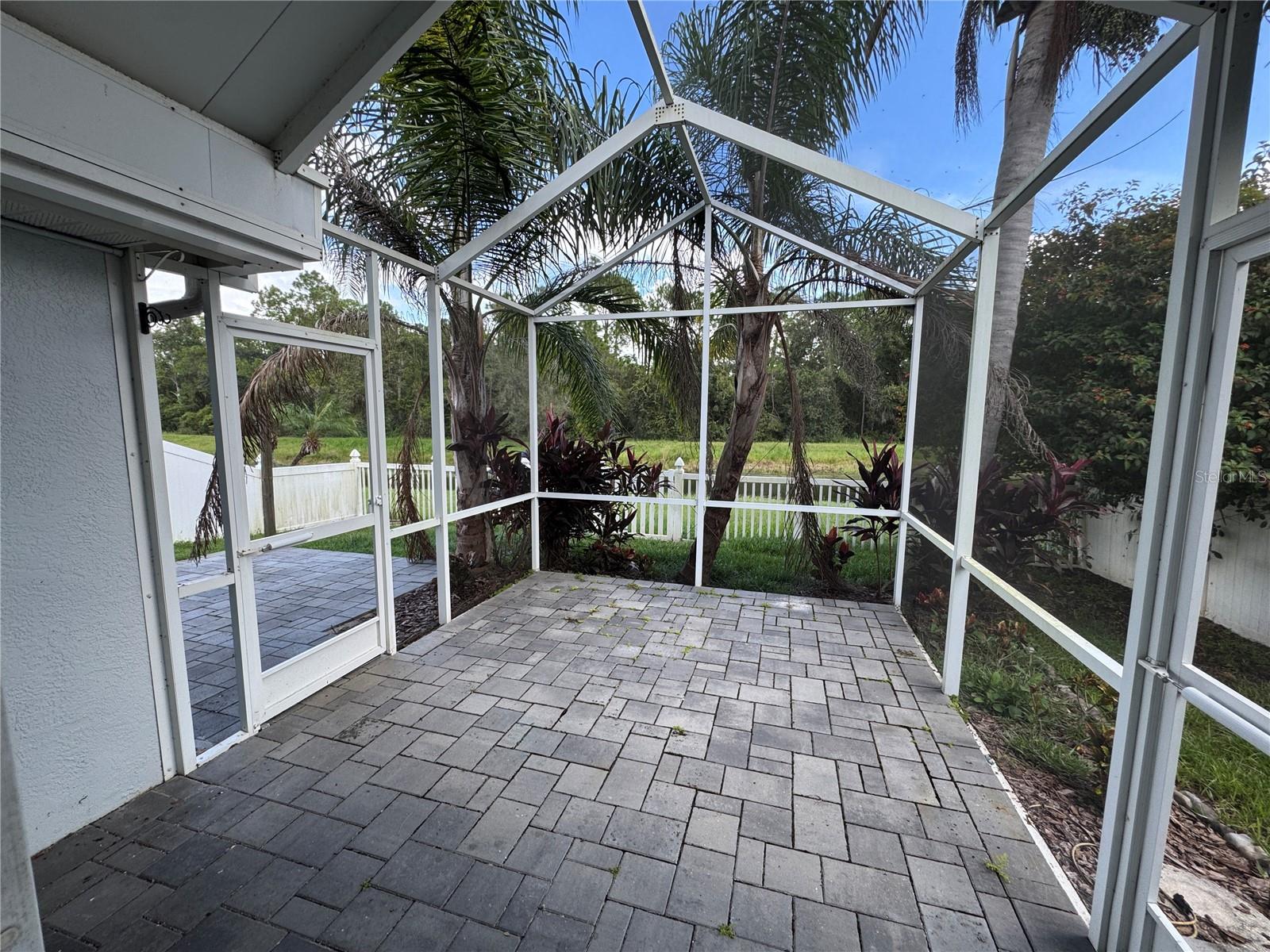 FISHHAWK RANCH PH 2 PRCL - Residential Lease