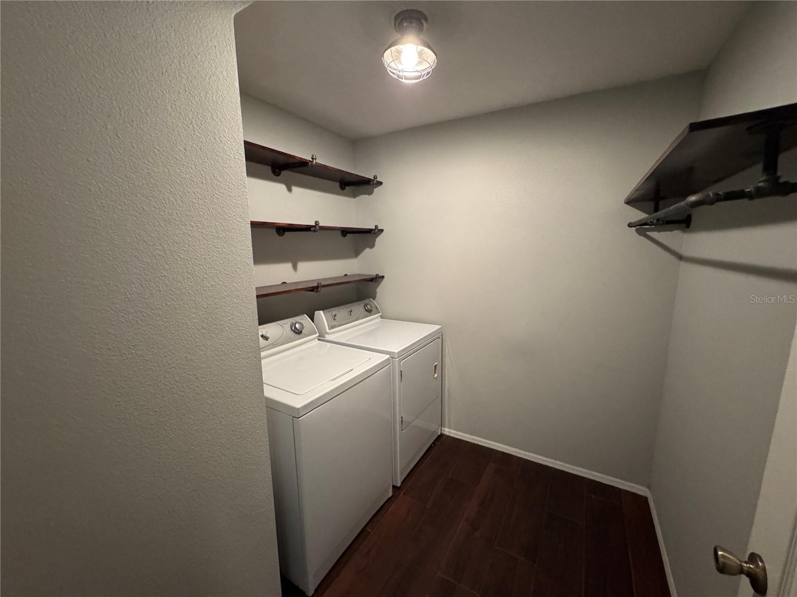 FISHHAWK RANCH PH 2 PRCL - Residential Lease