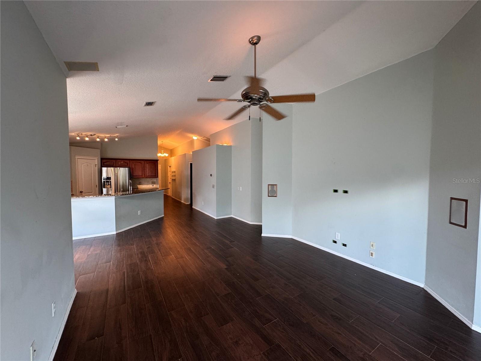 FISHHAWK RANCH PH 2 PRCL - Residential Lease