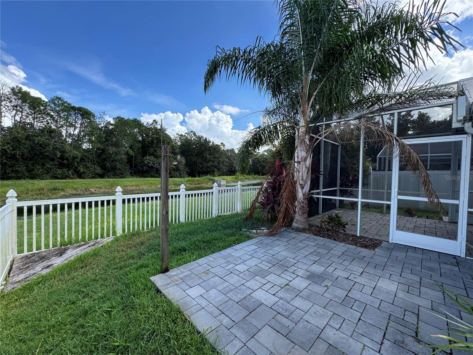 FISHHAWK RANCH PH 2 PRCL - Residential Lease