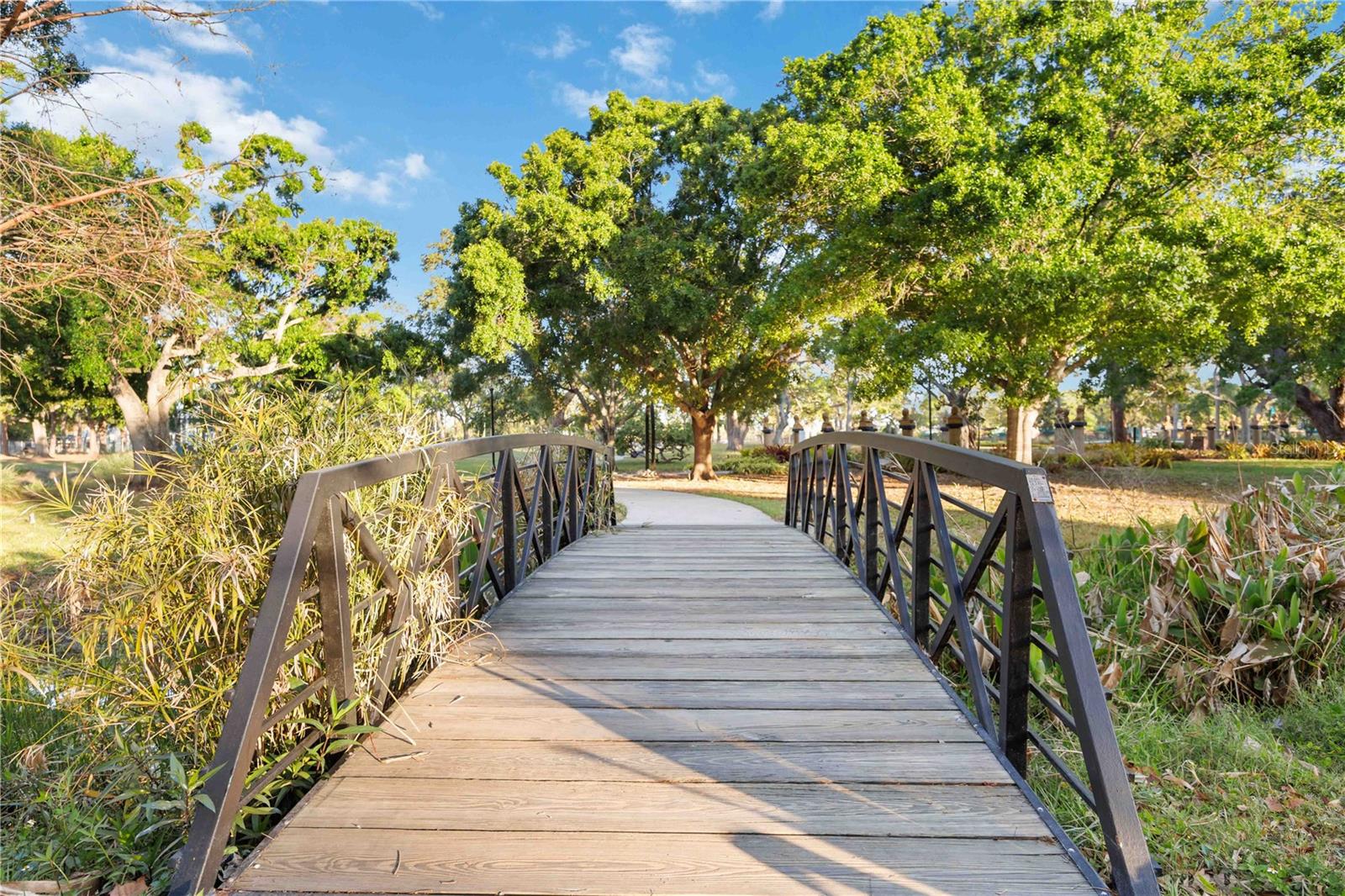 SCHINDLERS - Residential