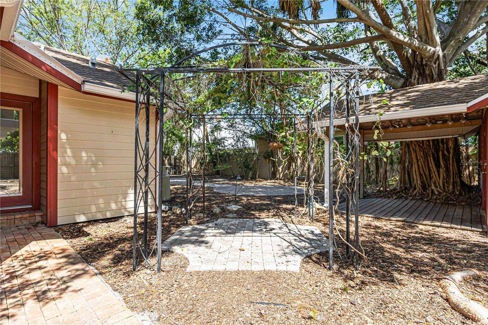 SCHINDLERS - Residential