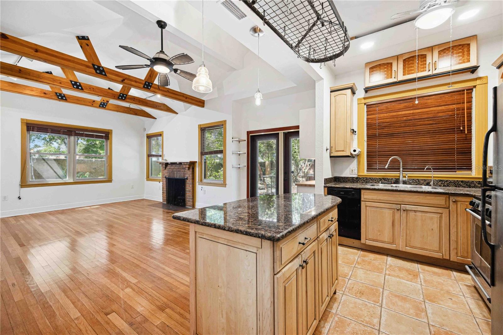 SCHINDLERS - Residential