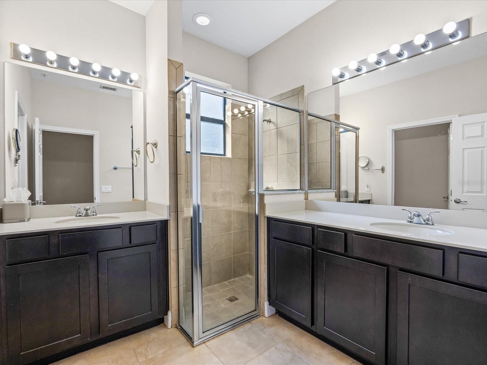 OAK RIDGE - Residential