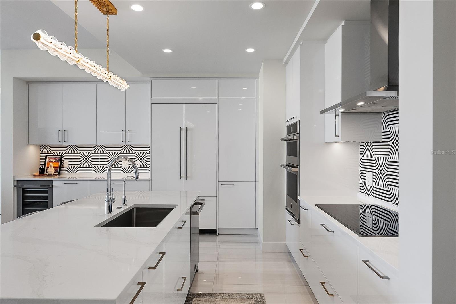 301 1ST STREET S 2205