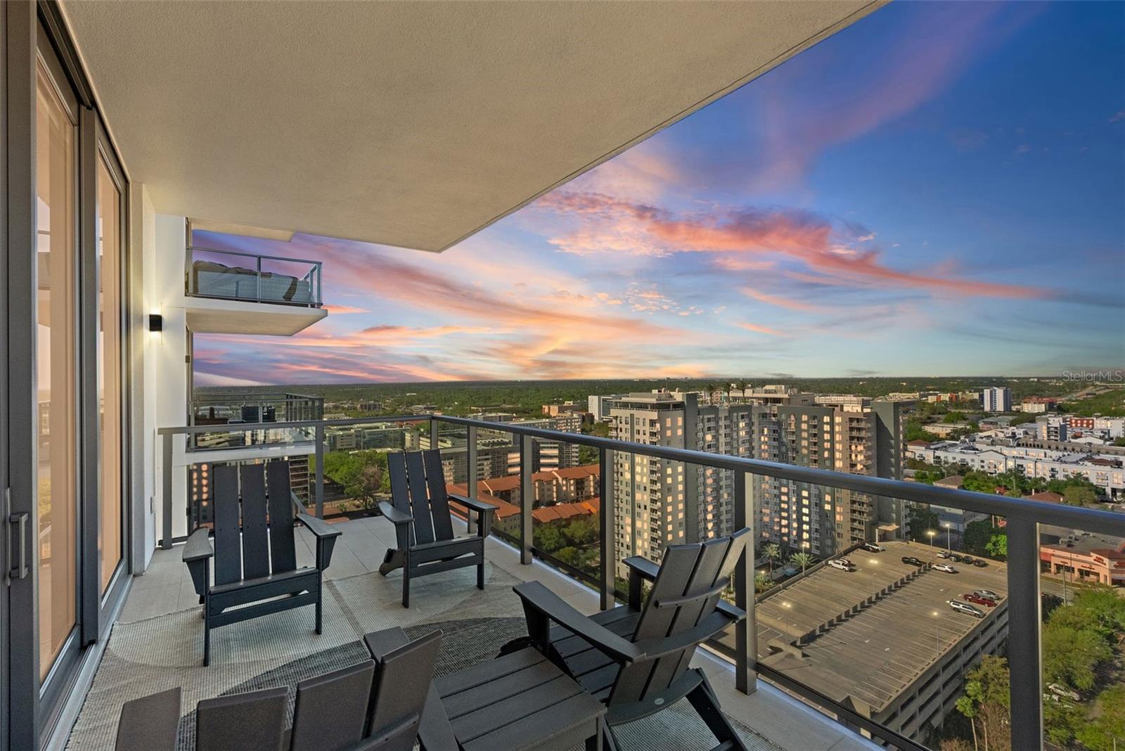 301 1ST STREET S 2205