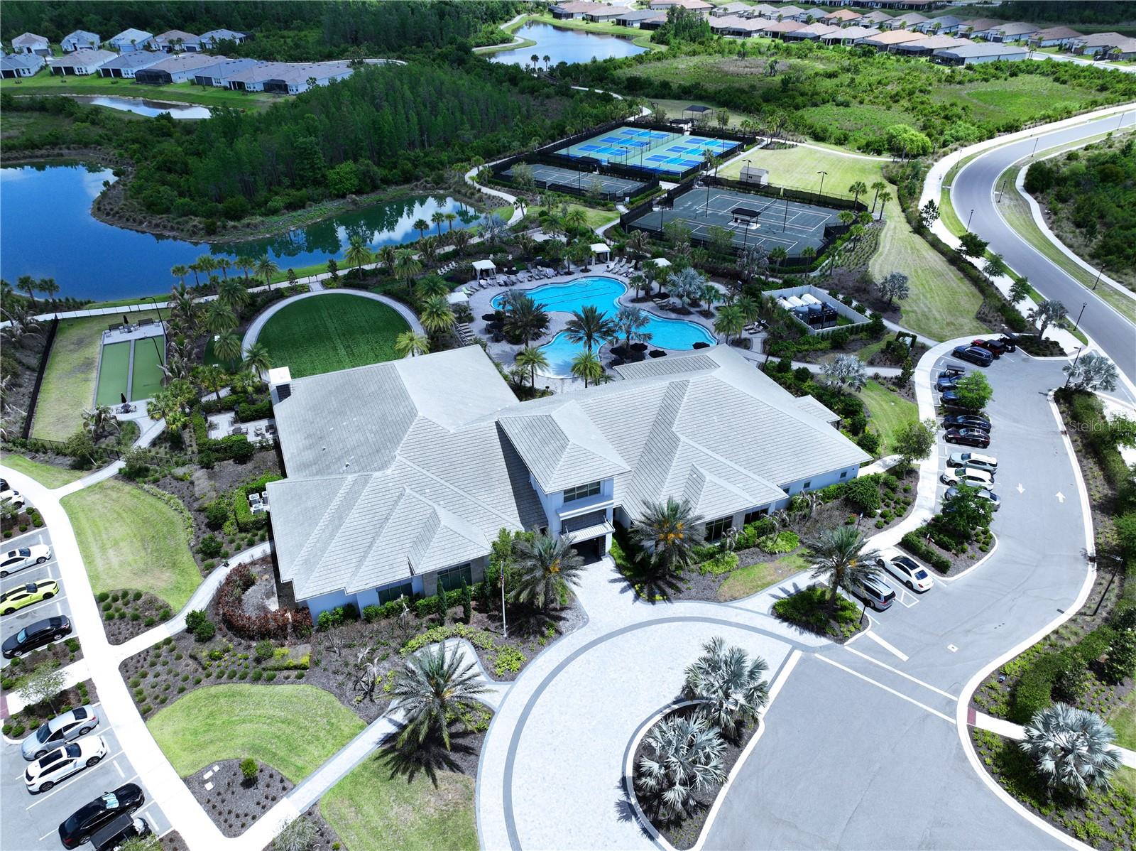 ESPLANADE/WIREGRASS RANCH PH - Residential