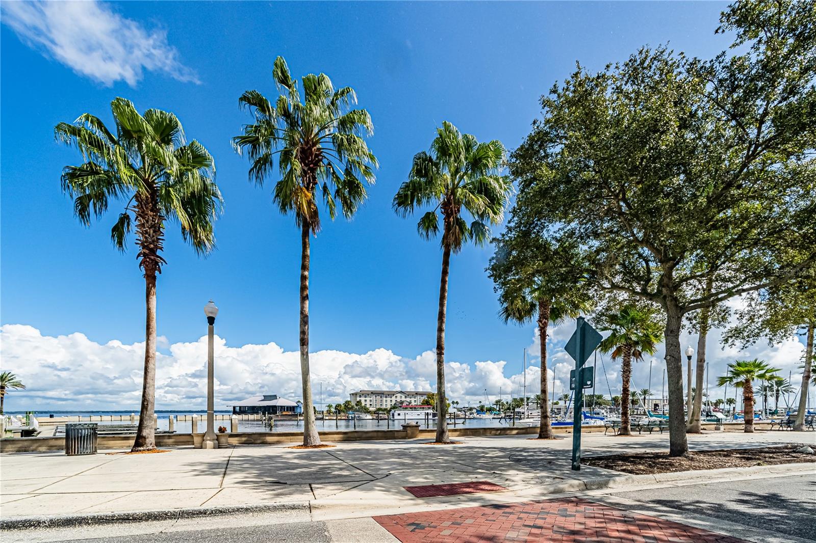 FULTON PARK - Residential