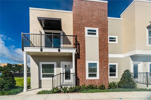 284 N OAK AVENUE SANFORD FL 32771